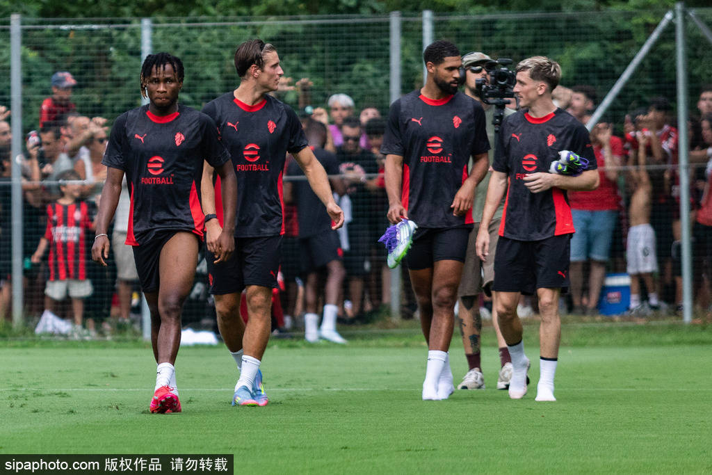 而阿坎吉则 而阿坎吉则