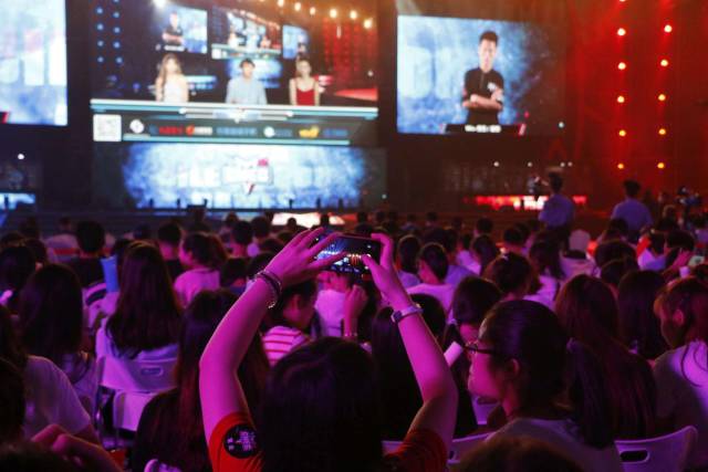 来遏制对手 来遏制对手