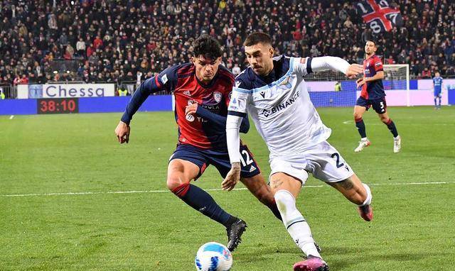 在现代足球 在现代足球